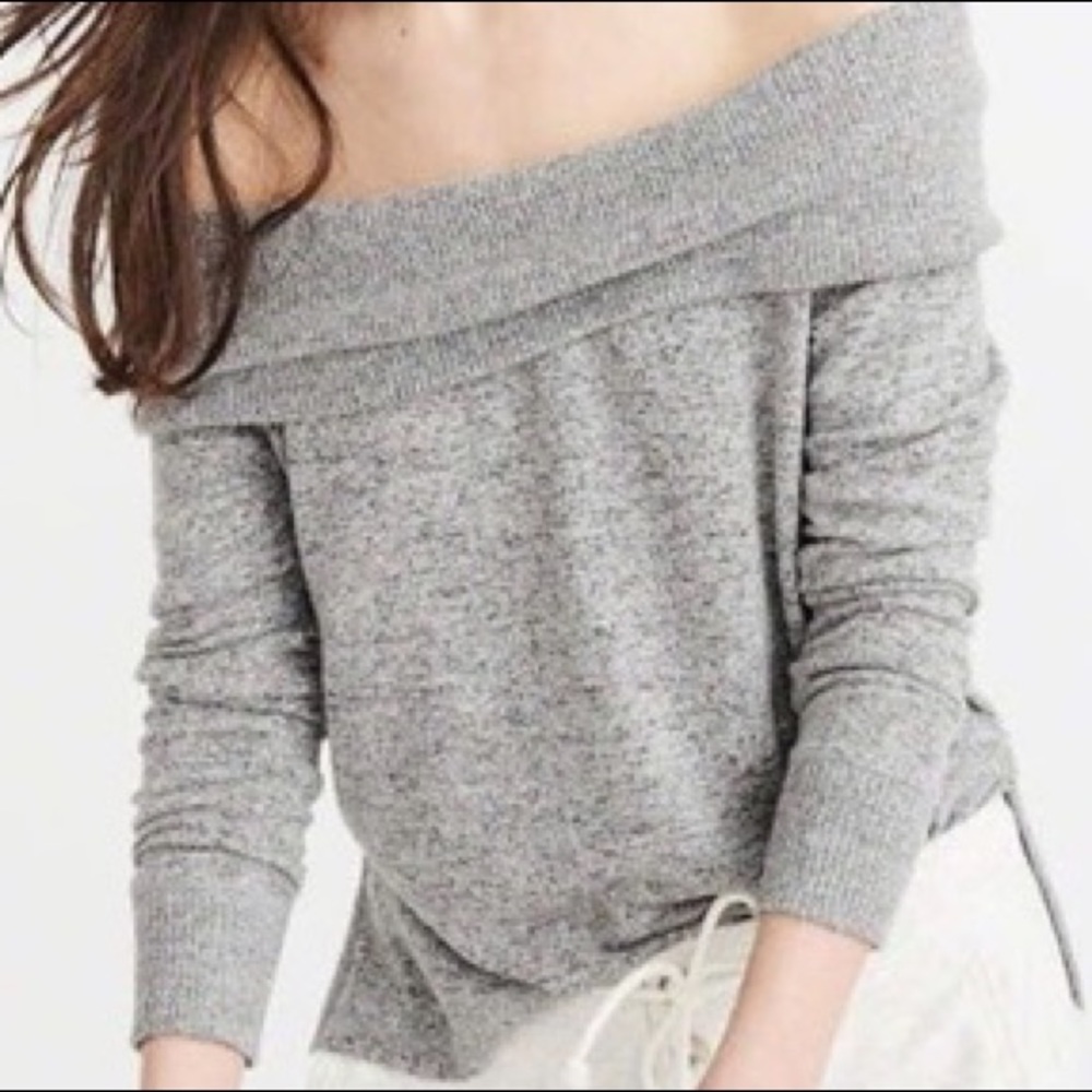 Abercrombie&Fitch grey off shoulder sweater
